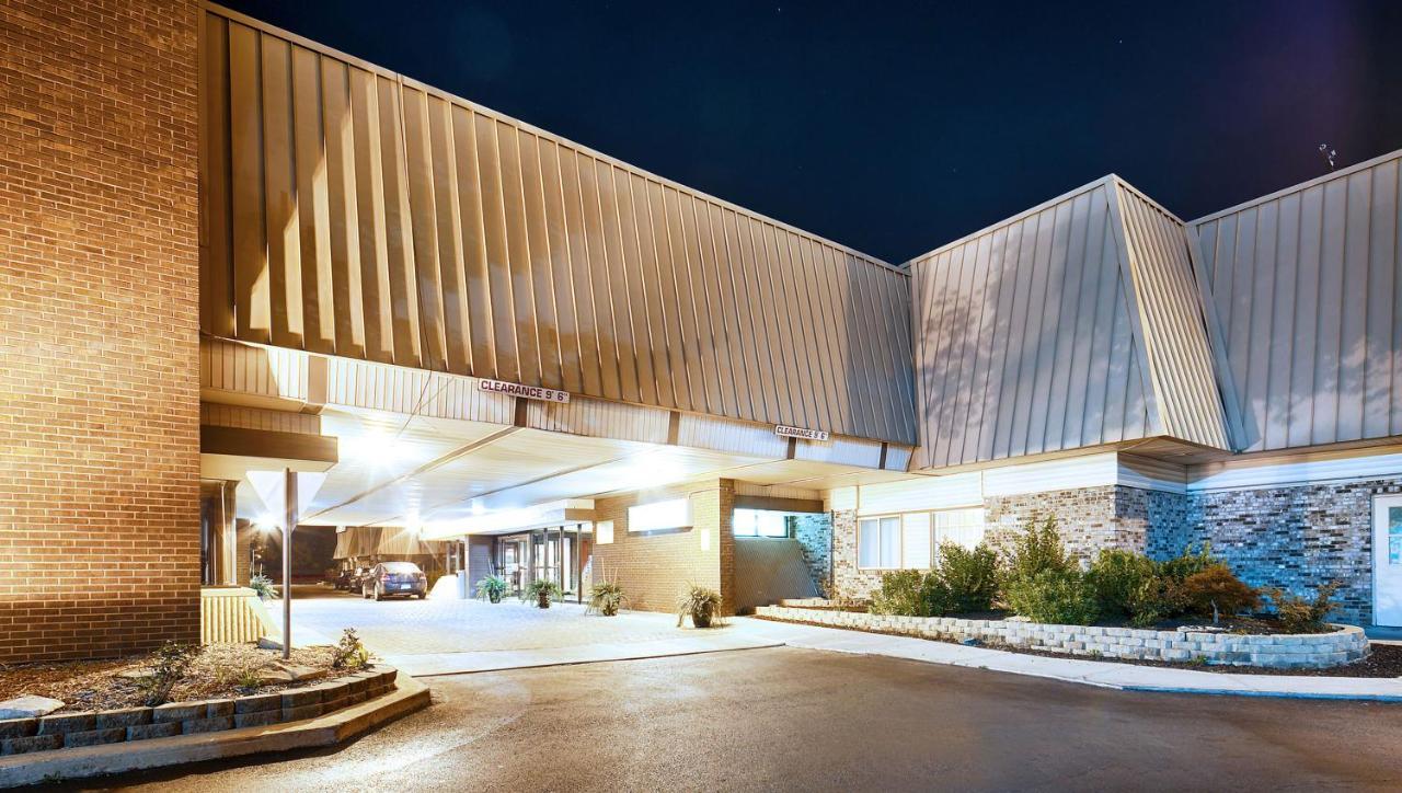 Magnuson Grand Columbus North Hotel Exterior foto